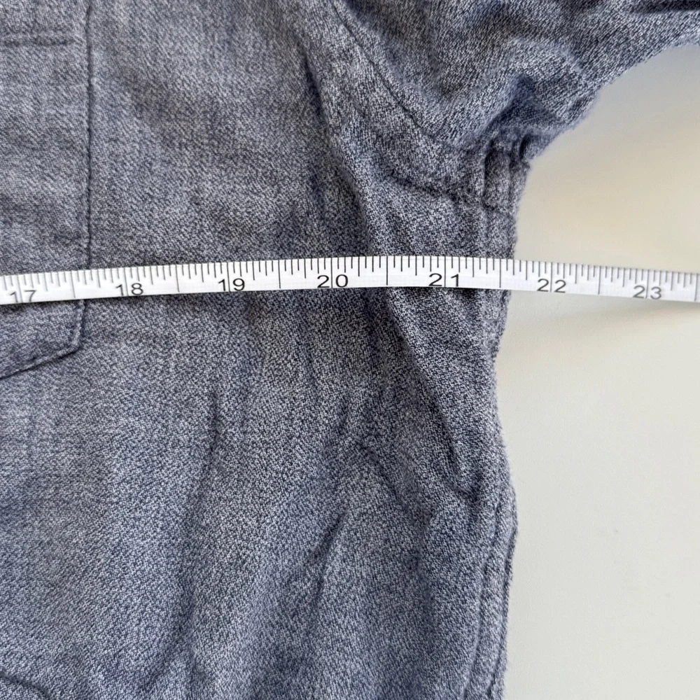Banana Republic Men’s Button Down Shirt Size M
